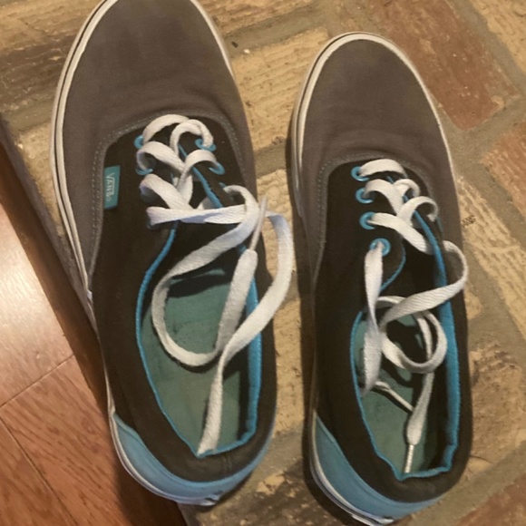 Unisex Vans Authentics - Picture 2 of 5